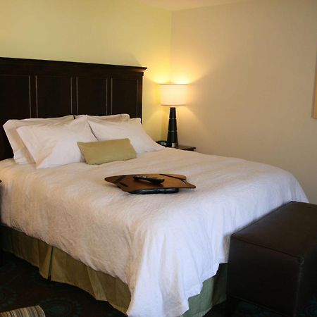 Hampton Inn & Suites Wilder Bagian luar foto